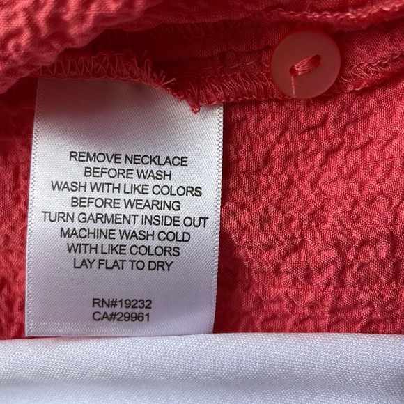 Alfred Dunner, XL, coral shirt with tank top and necklace - Picture 7 of 8